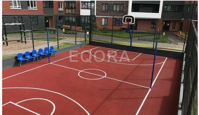Бесшовное покрытие из резиновой крошки для баскетбольной площадки в Нововаршавке